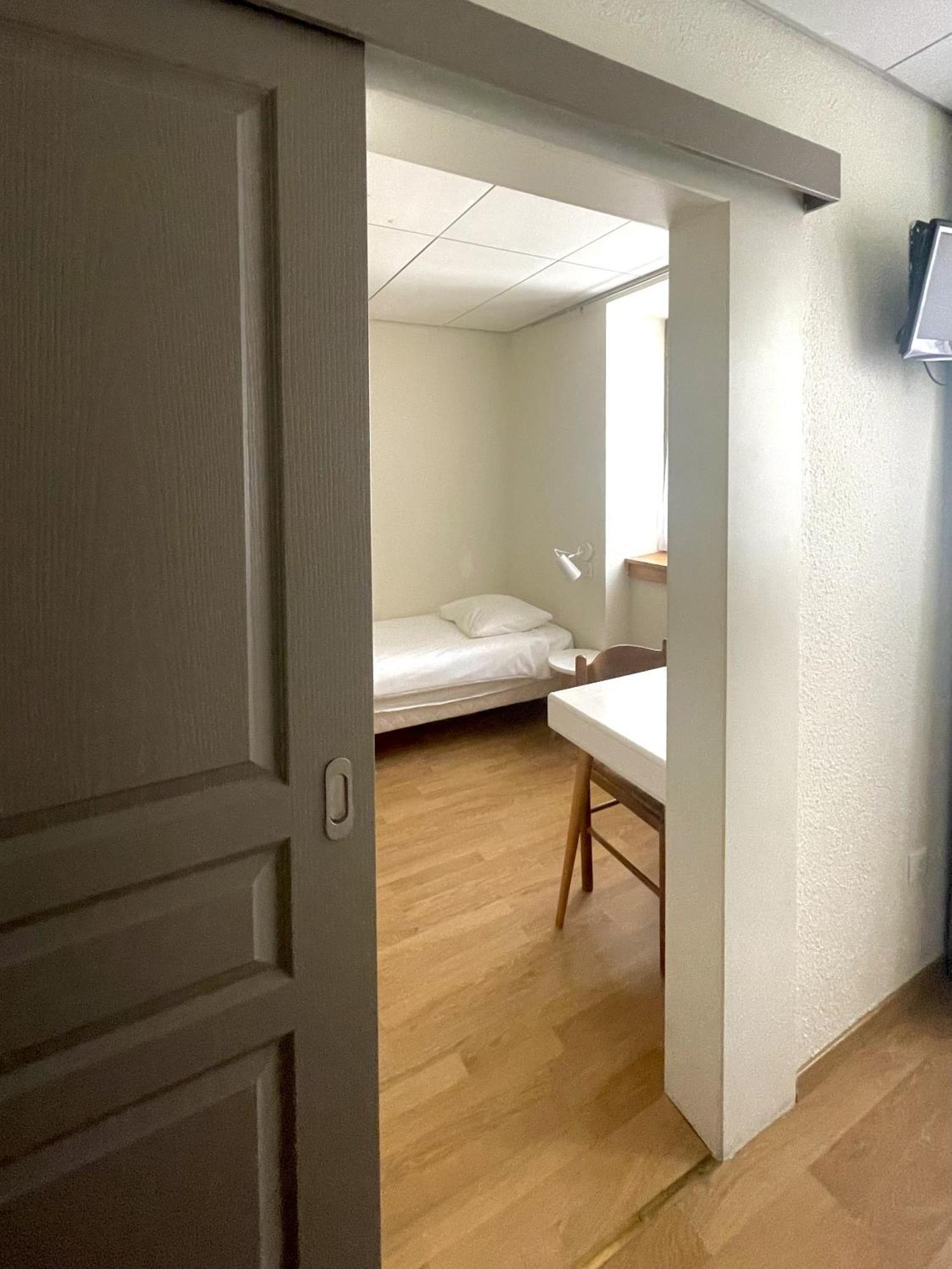 La Citadelle Hotel La Canourgue Room photo