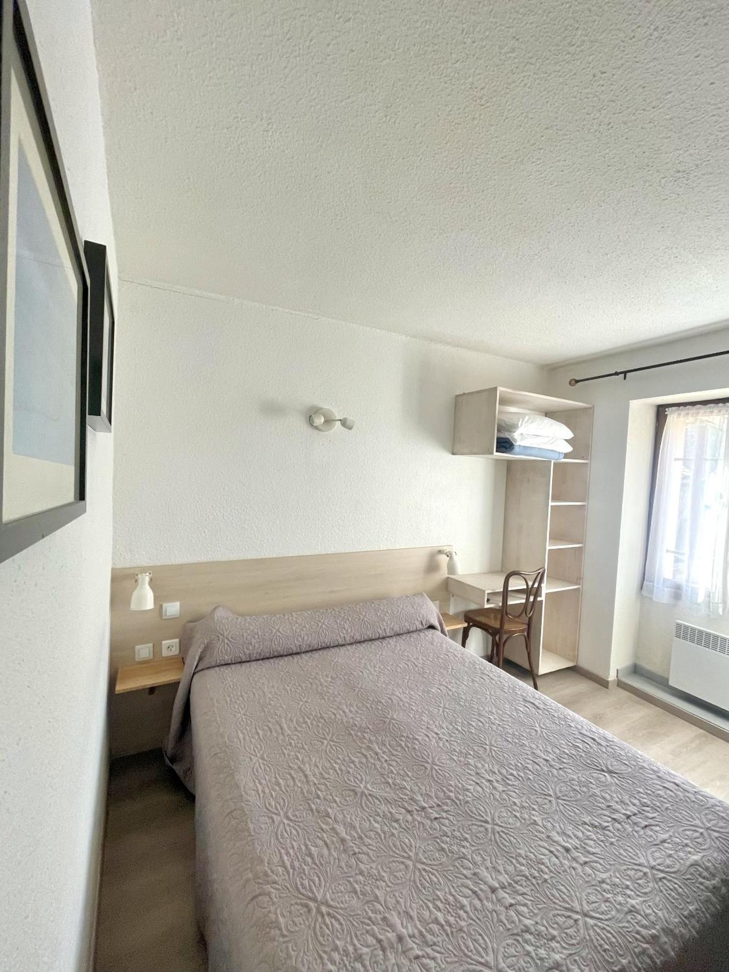 La Citadelle Hotel La Canourgue Room photo